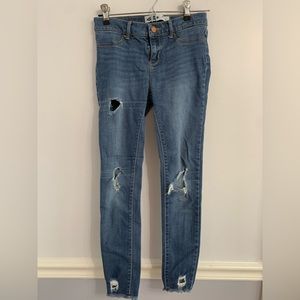 Old Navy Ballerina Size 2/3 Distressed Jeans